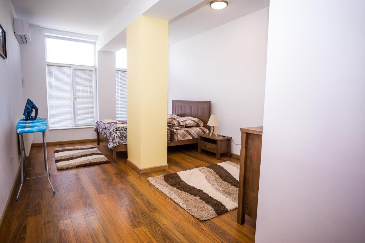 Old City Square Apartment Lovech Luaran gambar