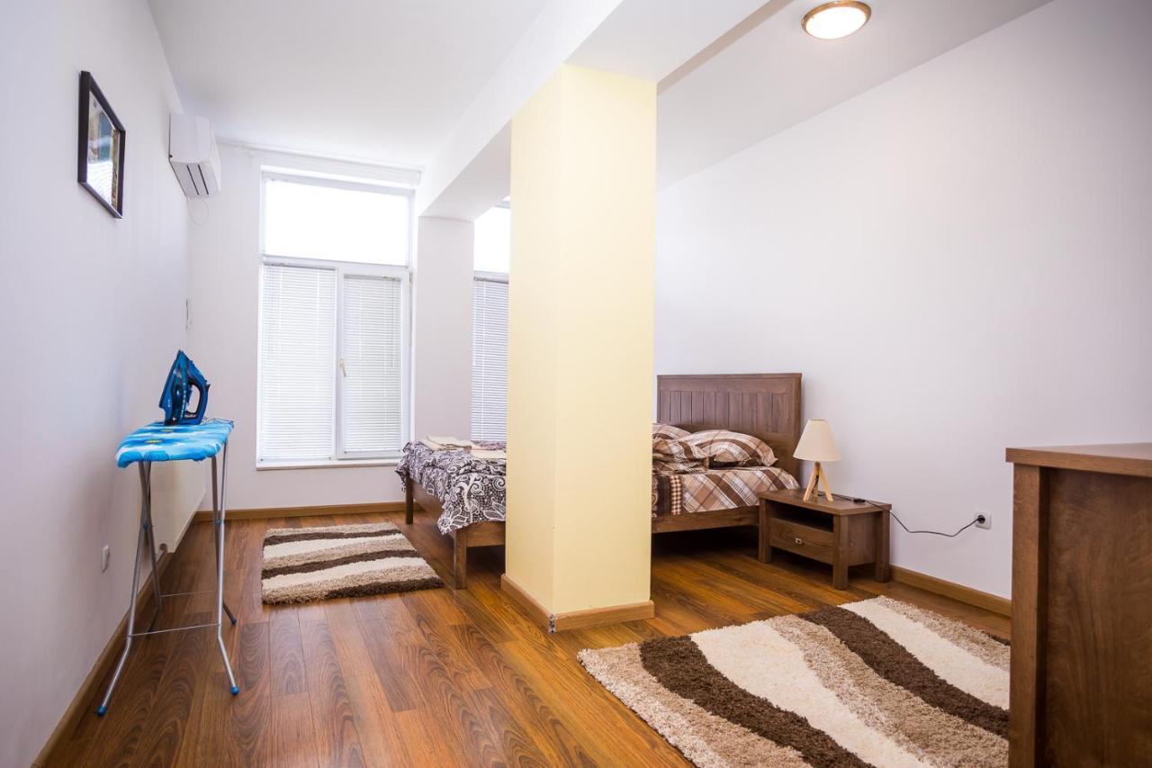 Old City Square Apartment Lovech Luaran gambar