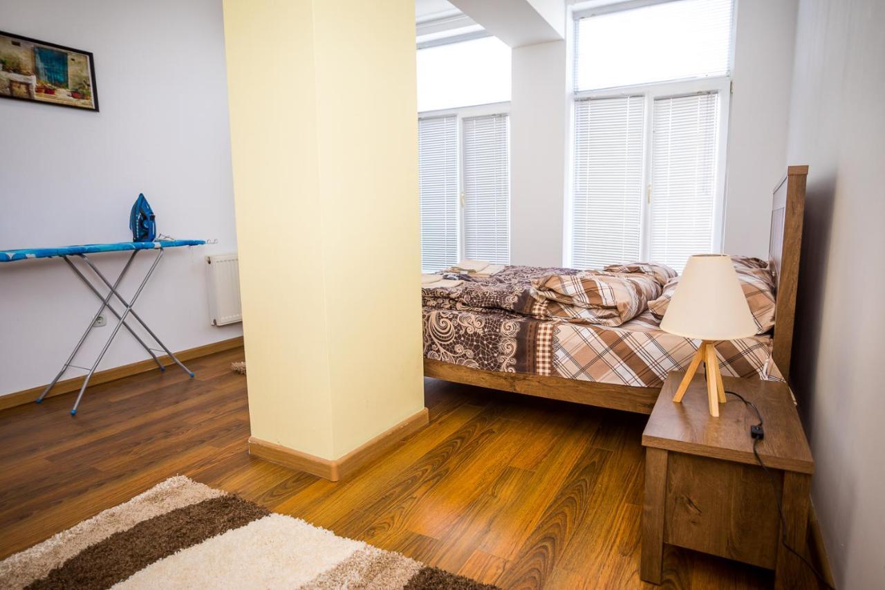Old City Square Apartment Lovech Luaran gambar